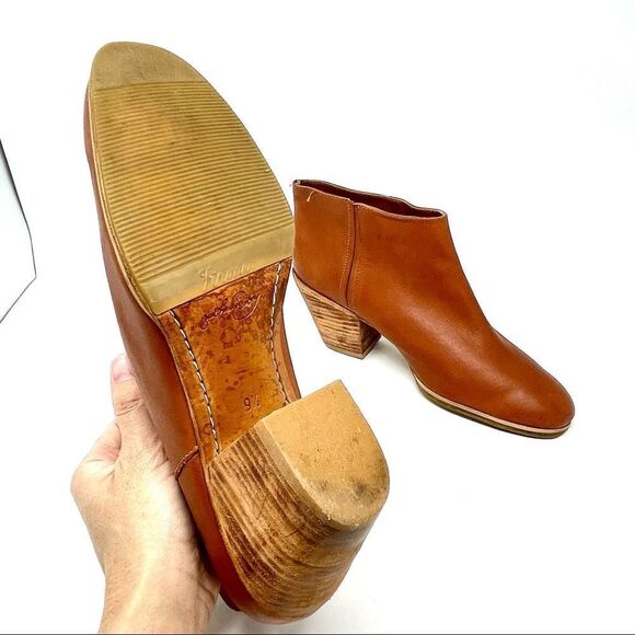 RACHEL Comey Mars Ankle Booties in Whiskey Leather Size 9.5 - Picture 6 of 8